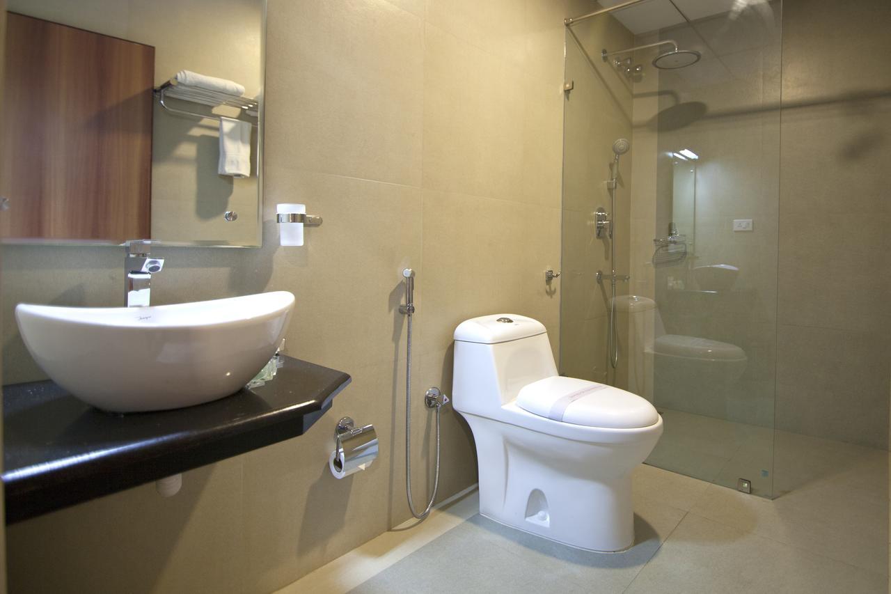 Comfy Luxury Hotel Bangalore Extérieur photo