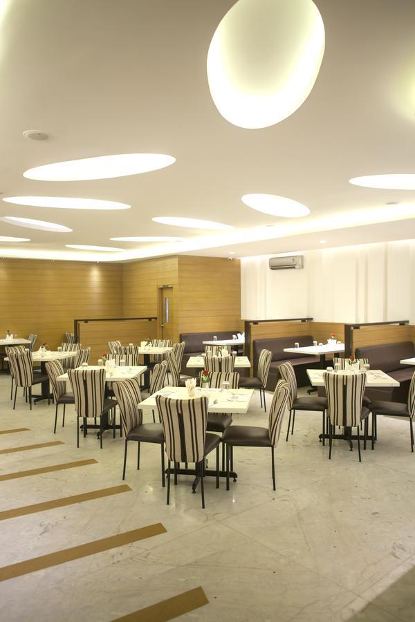 Comfy Luxury Hotel Bangalore Extérieur photo