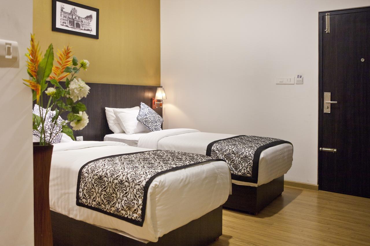 Comfy Luxury Hotel Bangalore Extérieur photo