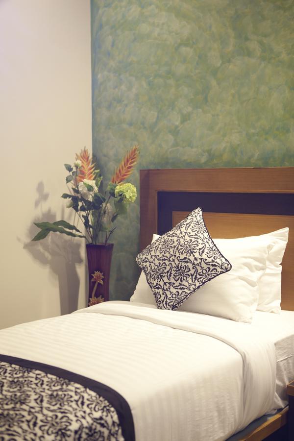 Comfy Luxury Hotel Bangalore Extérieur photo