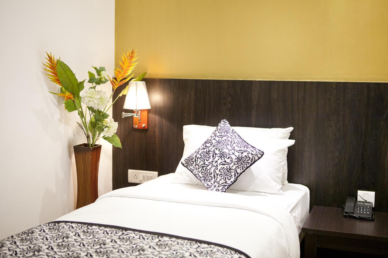 Comfy Luxury Hotel Bangalore Extérieur photo