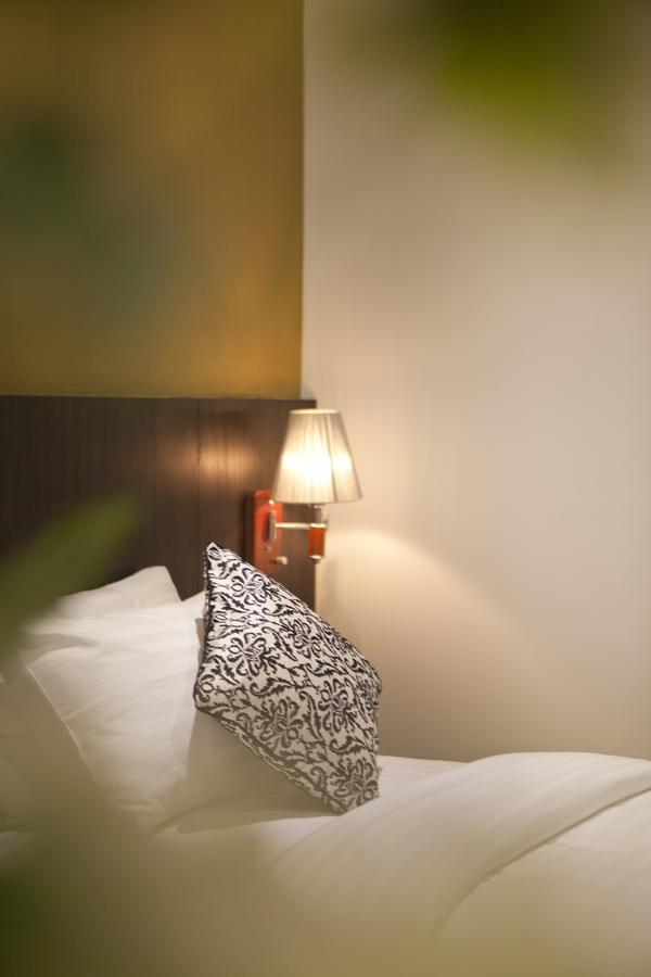 Comfy Luxury Hotel Bangalore Extérieur photo