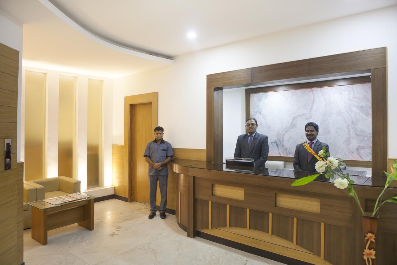 Comfy Luxury Hotel Bangalore Extérieur photo