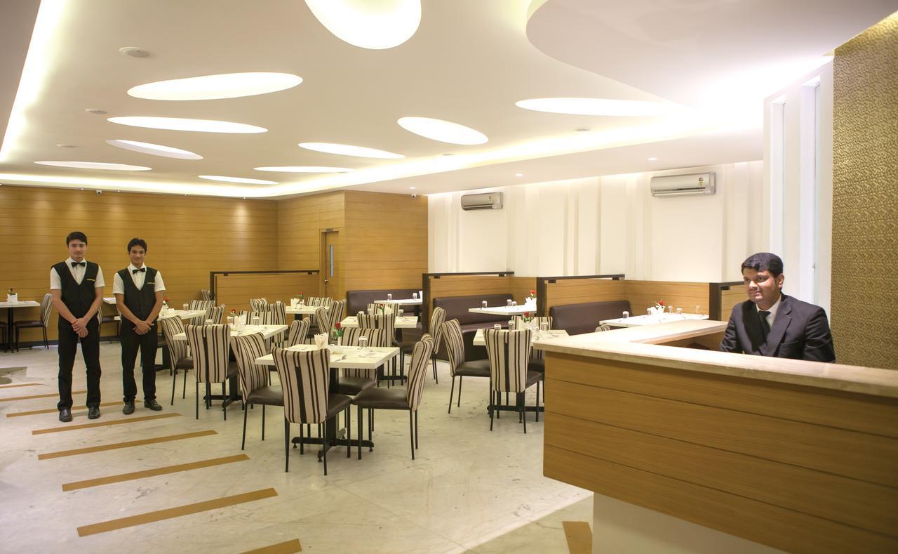 Comfy Luxury Hotel Bangalore Extérieur photo