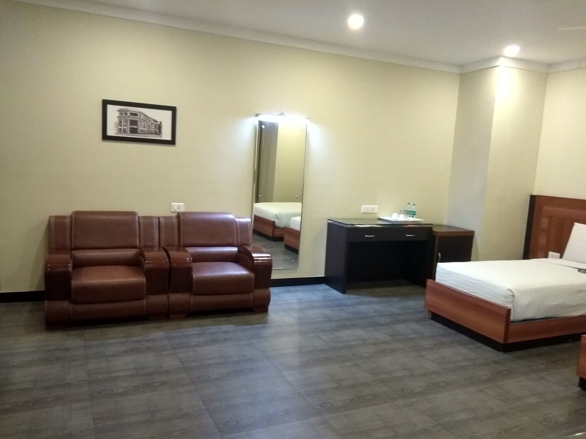 Comfy Luxury Hotel Bangalore Extérieur photo