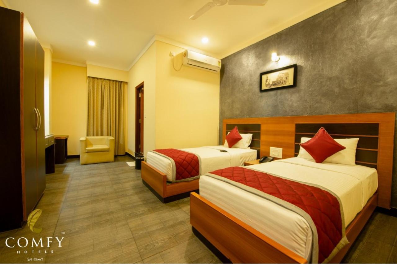 Comfy Luxury Hotel Bangalore Extérieur photo