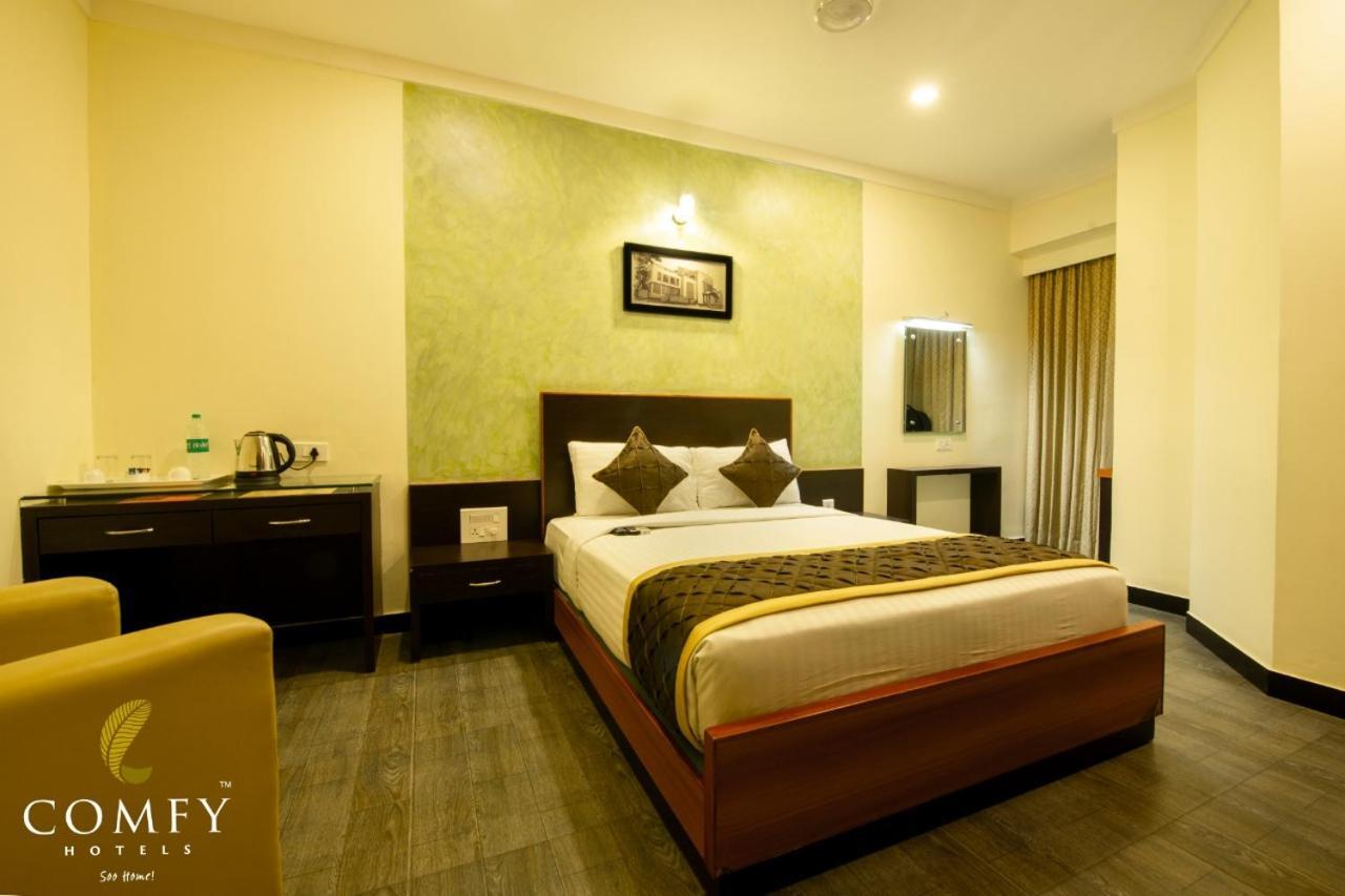 Comfy Luxury Hotel Bangalore Extérieur photo